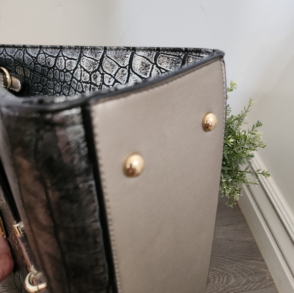 Brangio Italy Marble World Designer Tote Bag - Picture 6 of 10